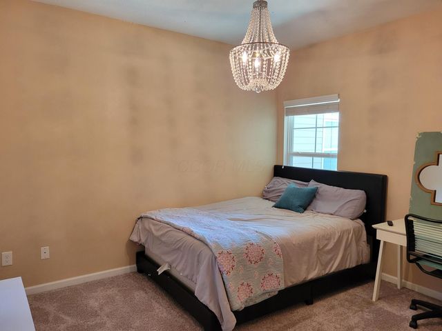 3555 Evelynton Avenue, Lewis Center, OH 43035