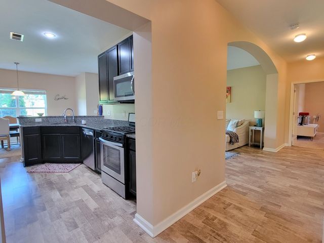3555 Evelynton Avenue, Lewis Center, OH 43035