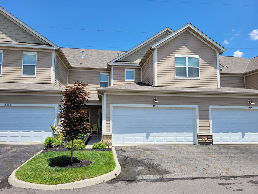 3555 Evelynton Avenue, Lewis Center, OH 43035