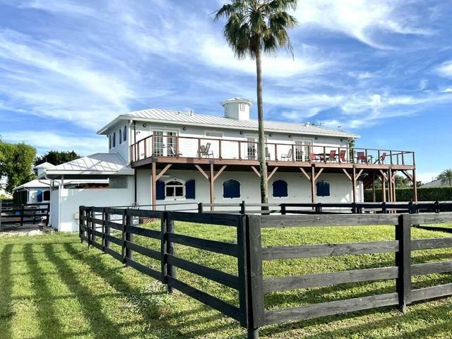 2705 Appaloosa Trail, Wellington, FL 33414