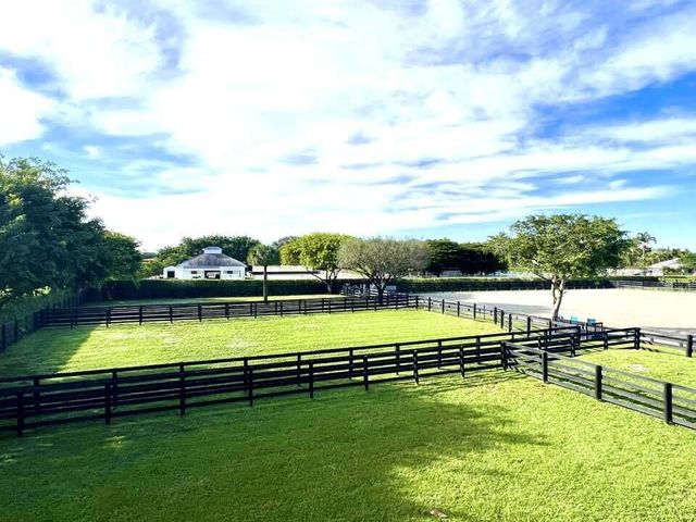 2705 Appaloosa Trail, Wellington, FL 33414
