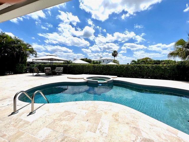 2705 Appaloosa Trail, Wellington, FL 33414