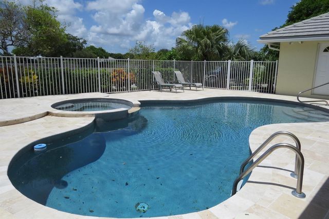 2705 Appaloosa Trail, Wellington, FL 33414