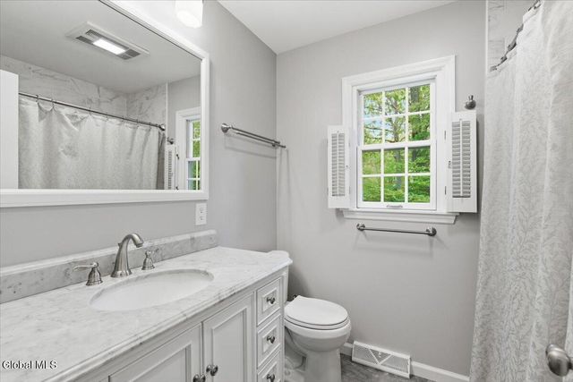 13 Sky Hollow Drive, Menands, NY 12204