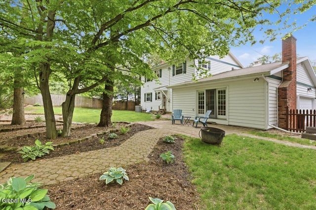 13 Sky Hollow Drive, Menands, NY 12204