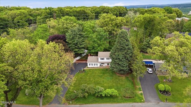 13 Sky Hollow Drive, Menands, NY 12204
