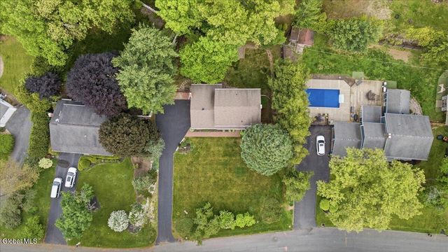 13 Sky Hollow Drive, Menands, NY 12204
