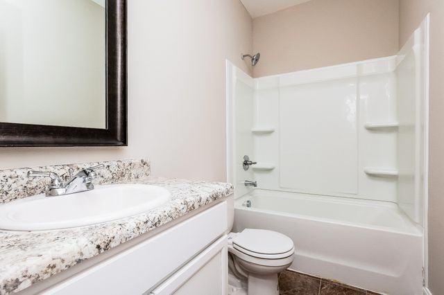 1205 Black Oak Cir, Clarksville, TN 37042