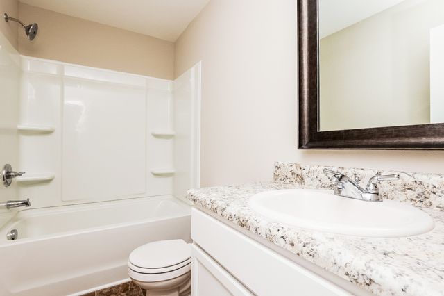 1205 Black Oak Cir, Clarksville, TN 37042