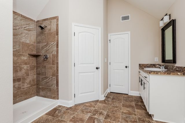 1205 Black Oak Cir, Clarksville, TN 37042