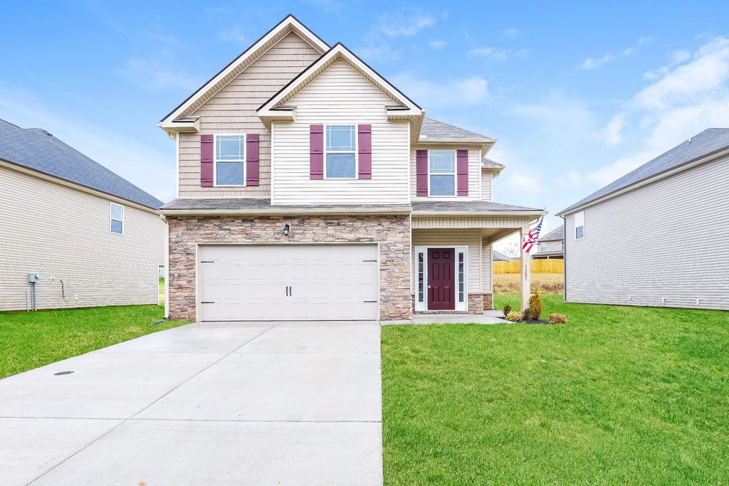 1205 Black Oak Cir, Clarksville, TN 37042