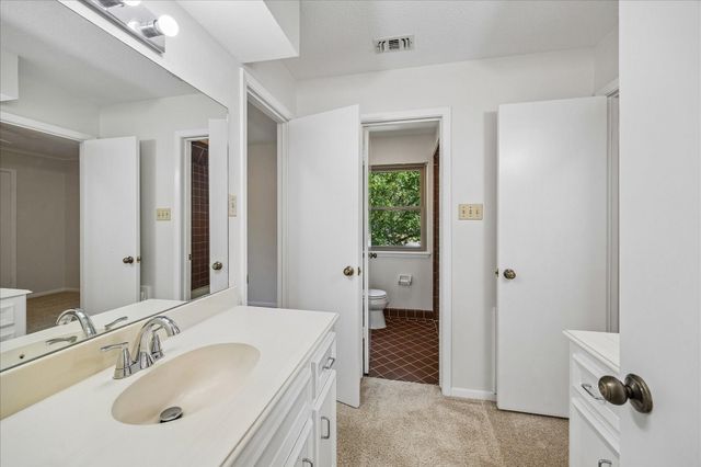 3802 Wildwood Ridge Drive, Kingwood, TX 77339