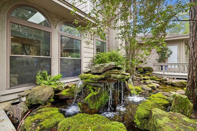 3802 Wildwood Ridge Drive, Kingwood, TX 77339