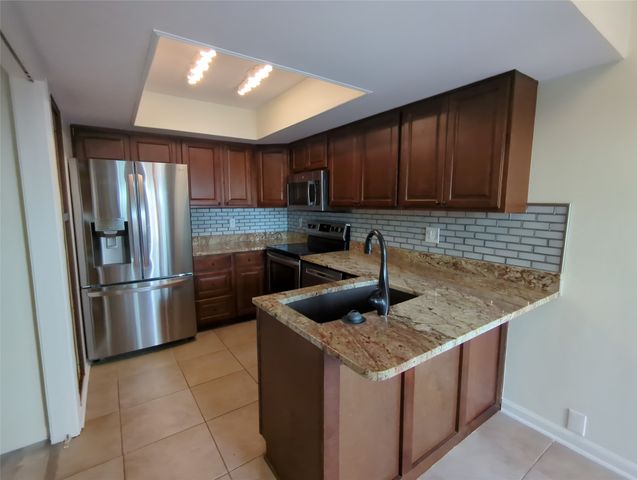 14151 Montfort Drive 305, Dallas, TX 75254