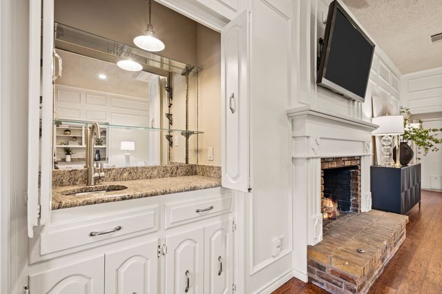 9731 Amberley Drive, Dallas, TX 75243