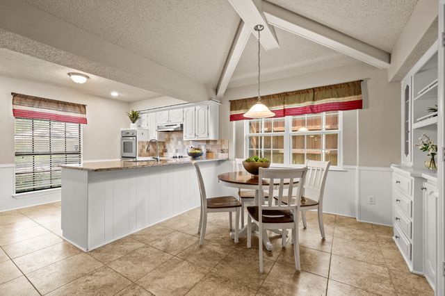 9731 Amberley Drive, Dallas, TX 75243