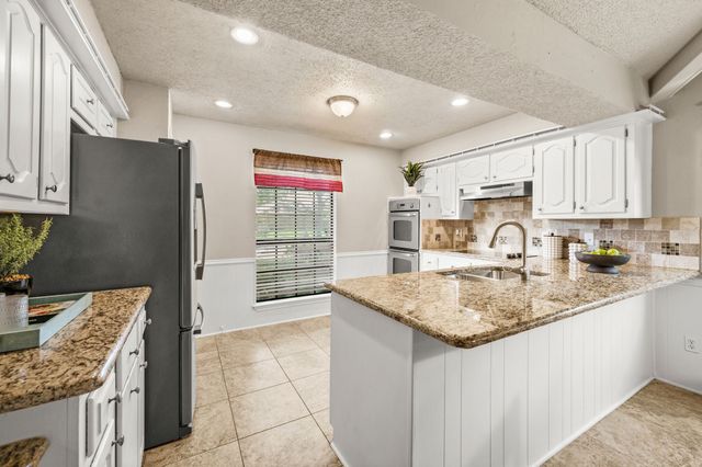 9731 Amberley Drive, Dallas, TX 75243