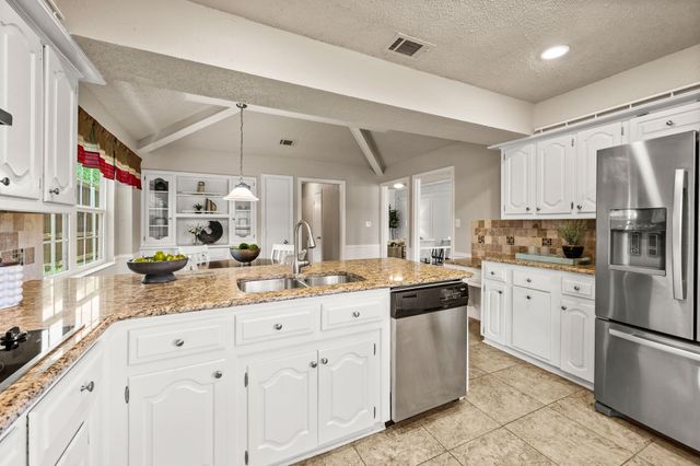 9731 Amberley Drive, Dallas, TX 75243