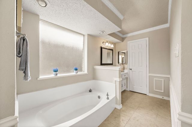 9731 Amberley Drive, Dallas, TX 75243