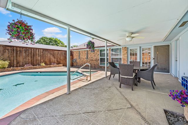 9731 Amberley Drive, Dallas, TX 75243