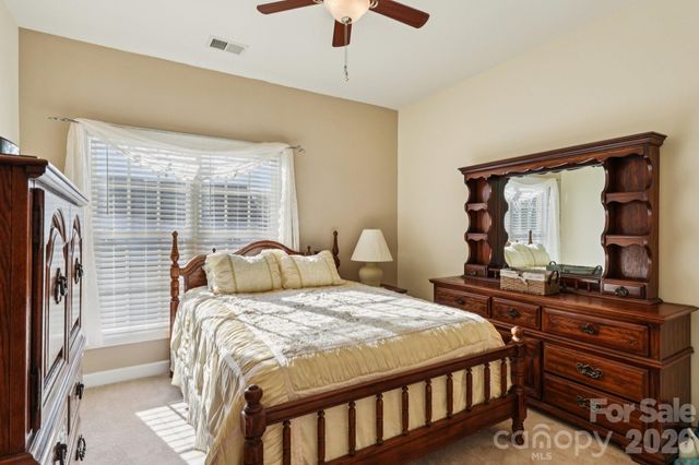 13234 Eastfield Village Lane, Charlotte, NC 28269