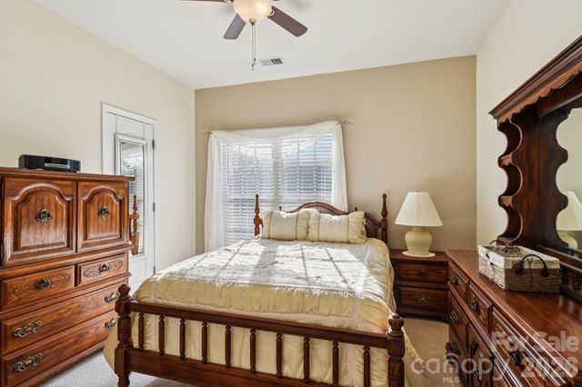 13234 Eastfield Village Lane, Charlotte, NC 28269