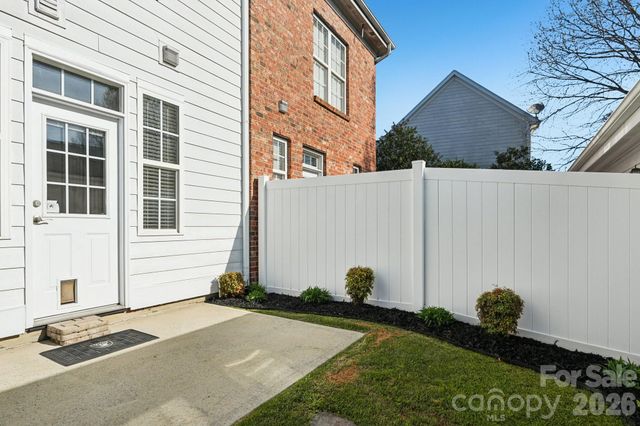 13234 Eastfield Village Lane, Charlotte, NC 28269