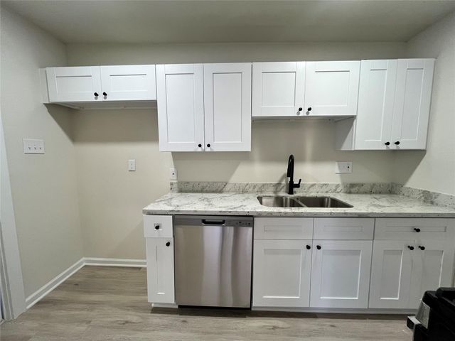 615 Eubanks Street, Houston, TX 77022