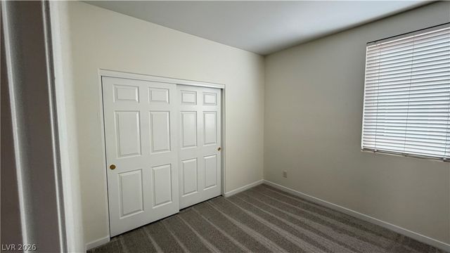 5557 STERLING VALLEY Court, Las Vegas, NV 89148