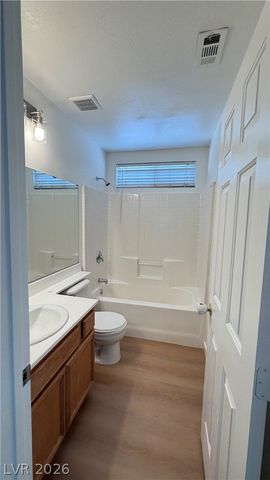 5557 STERLING VALLEY Court, Las Vegas, NV 89148