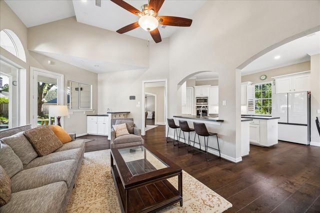 5926 Juniper Bluff Court, Kingwood, TX 77345