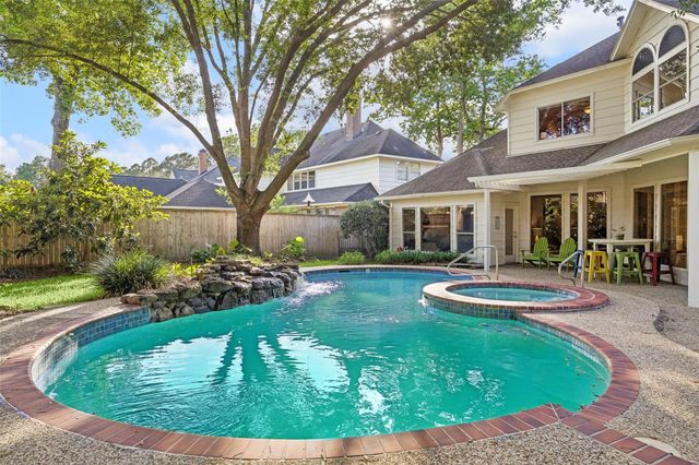 5926 Juniper Bluff Court, Kingwood, TX 77345