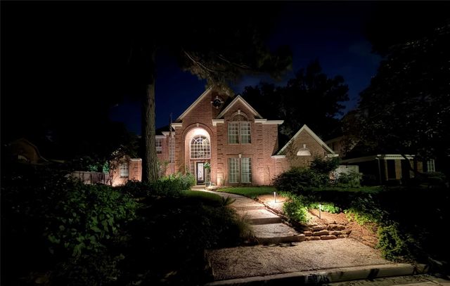 5926 Juniper Bluff Court, Kingwood, TX 77345