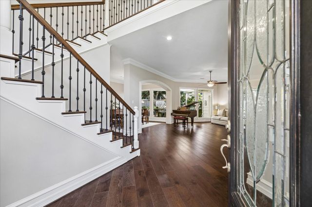 5926 Juniper Bluff Court, Kingwood, TX 77345