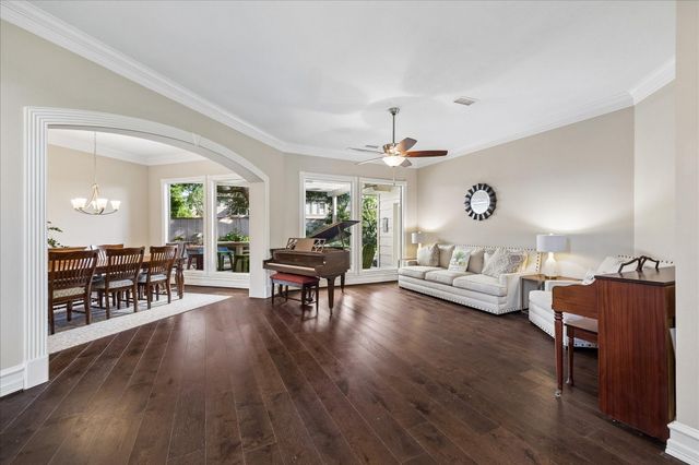 5926 Juniper Bluff Court, Kingwood, TX 77345