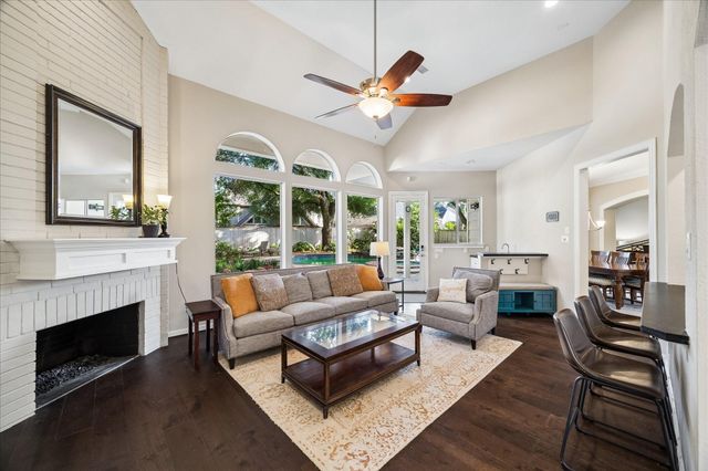 5926 Juniper Bluff Court, Kingwood, TX 77345