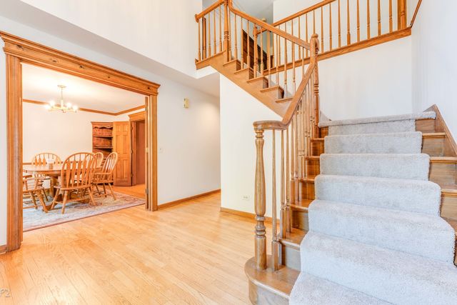 2004 MUSTANG Drive, Naperville, IL 60565