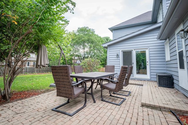 2004 MUSTANG Drive, Naperville, IL 60565