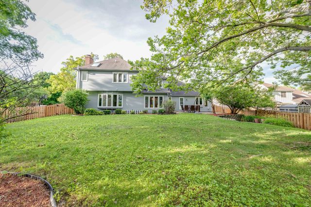 2004 MUSTANG Drive, Naperville, IL 60565