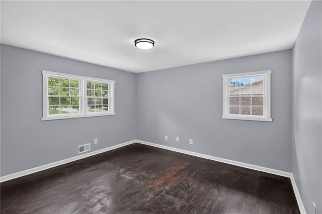 4373 Sun Valley Boulevard, East Point, GA 30344