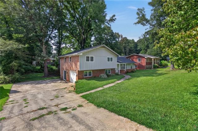 4373 Sun Valley Boulevard, East Point, GA 30344