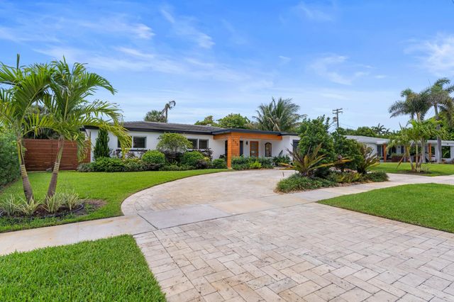 450 NE 5th Circle, Boca Raton, FL 33431