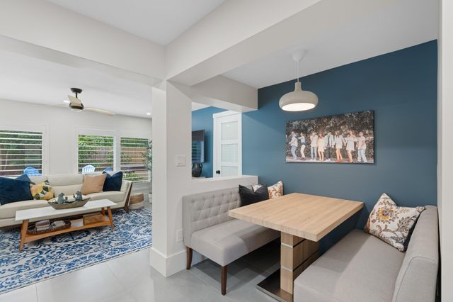 450 NE 5th Circle, Boca Raton, FL 33431