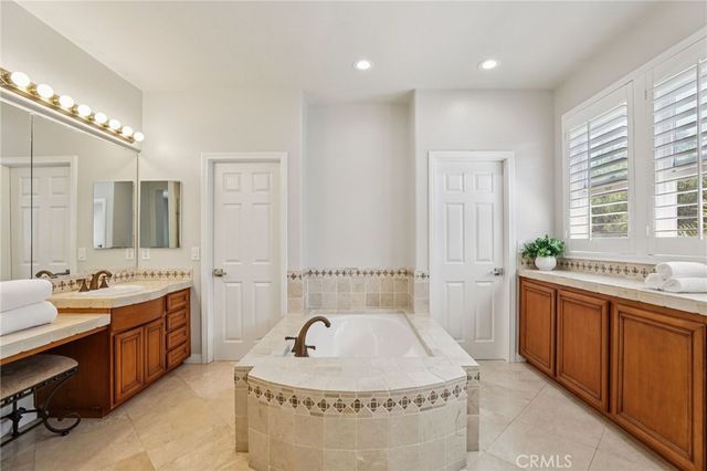 6 Westchester Court, Coto De Caza, CA 92679