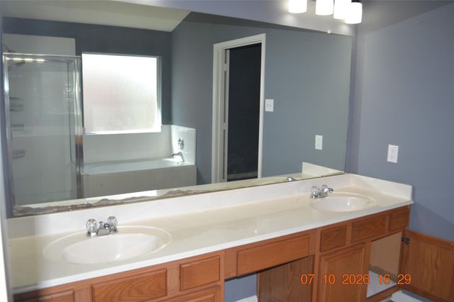3830 Silverhawk Drive, Katy, TX 77449