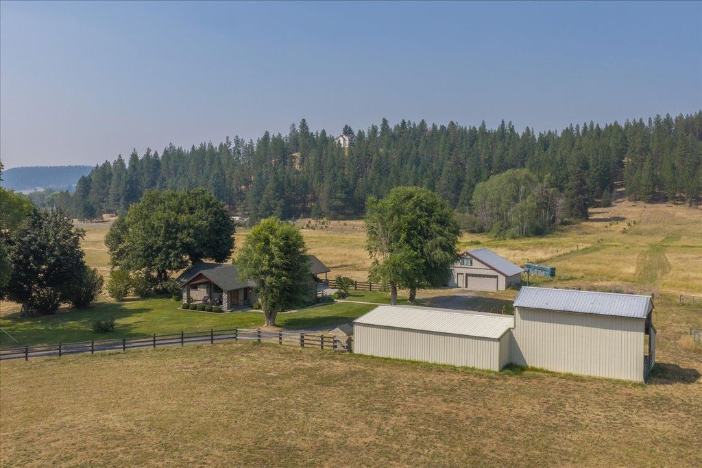 10303 E Woolard Rd, Colbert, WA 99005 photo 4