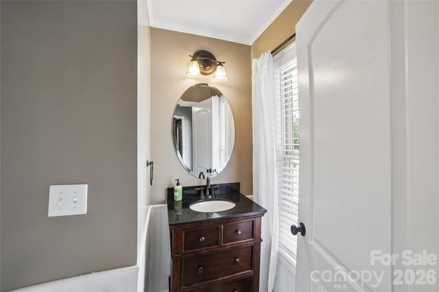 3552 Navajo Drive, Maiden, NC 28650