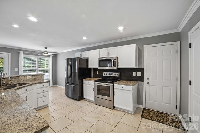 3552 Navajo Drive, Maiden, NC 28650