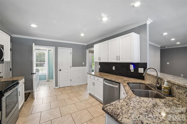 3552 Navajo Drive, Maiden, NC 28650