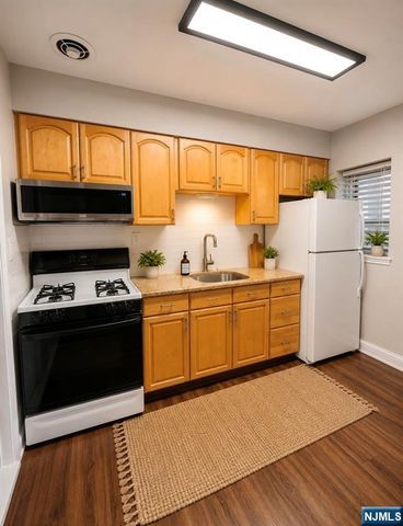 640 Franklin 2F, Nutley, NJ 07110